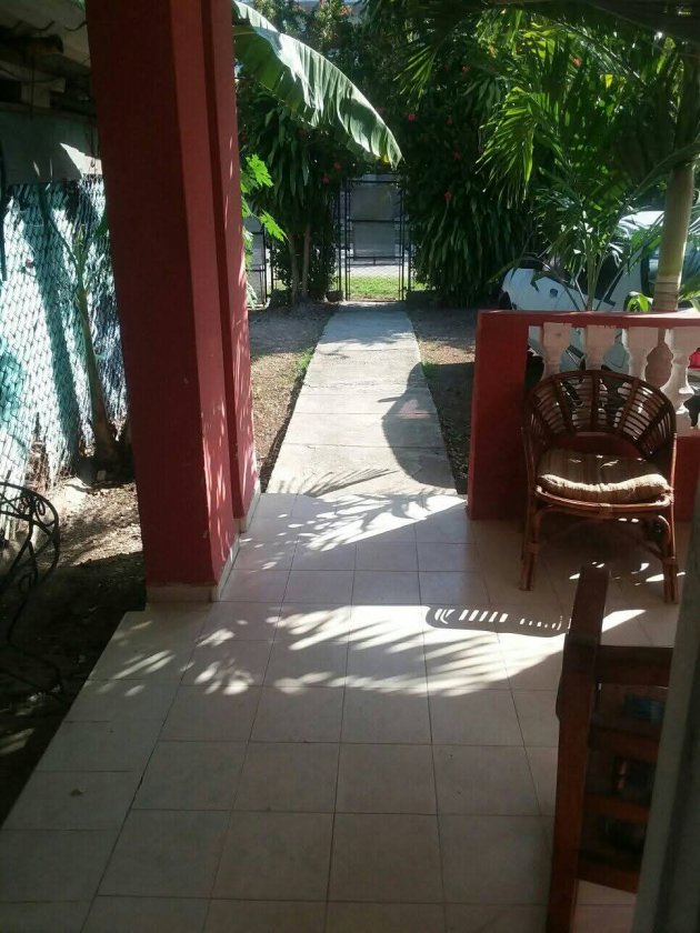 Casa de 3 habitaciones en venta en Antonio Guiteras, Habana del Este, La Habana