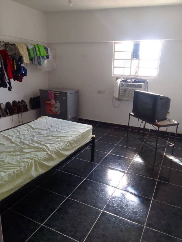 Casa de 3 habitaciones en venta en Diez de Octubre, La Habana