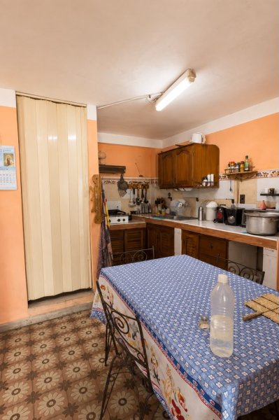 Casa Independiente de 4 habitaciones en venta en Cerro, La Habana
