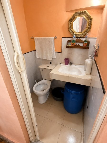 Casa Independiente de 4 habitaciones en venta en Cerro, La Habana - 3
