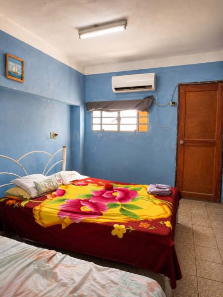 Casa Independiente de 4 habitaciones en venta en Cerro, La Habana - 6