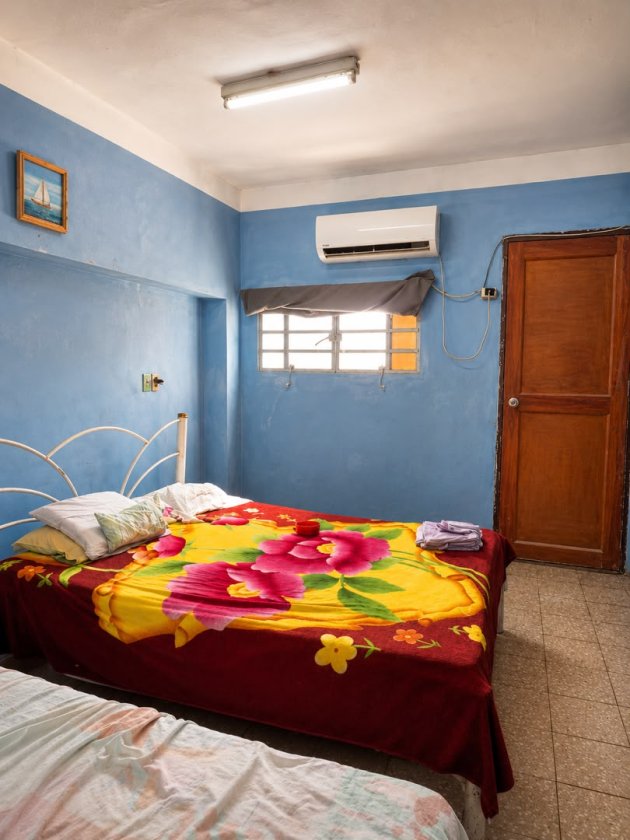 Casa Independiente de 4 habitaciones en venta en Cerro, La Habana