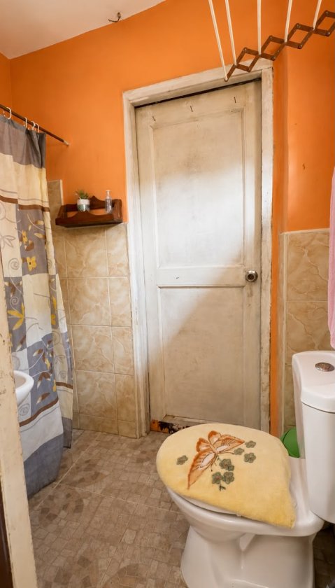 Casa Independiente de 4 habitaciones en venta en Cerro, La Habana