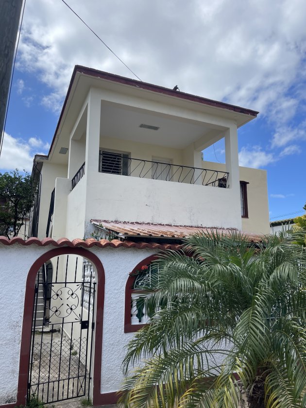 Duplex with 3 bedrooms for sale in Playa, La Habana