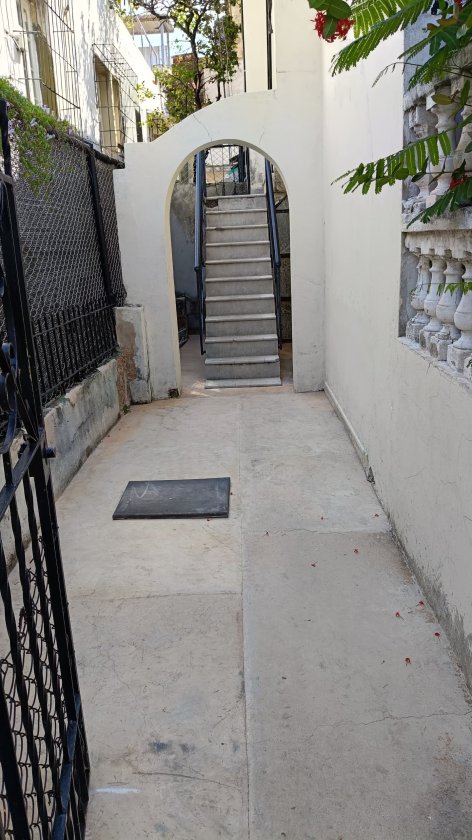 Duplex with 3 bedrooms for sale in Playa, La Habana