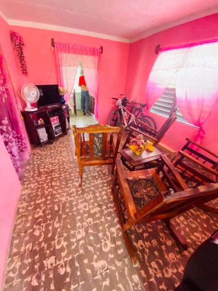 House with 2 bedrooms for sale in Las Tunas - 8