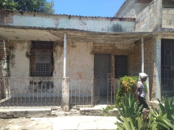 Casa de 3 habitaciones en venta en Marianao, La Habana - 11