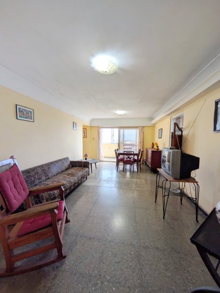 Apartment with 4 bedrooms for sale in Vedado, Plaza de la Revolución, La Habana - 2