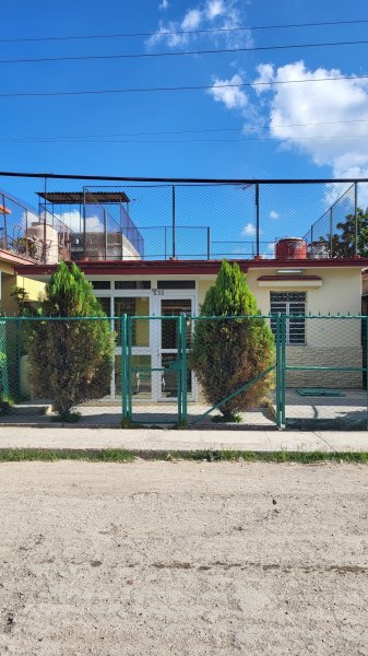 Casa de 2 habitaciones en venta en Callejas, Arroyo Naranjo, La Habana