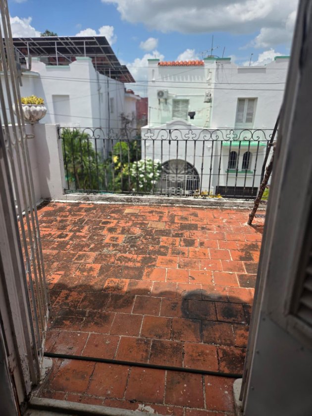 Casa Independiente de 5 habitaciones en venta en Playa, La Habana