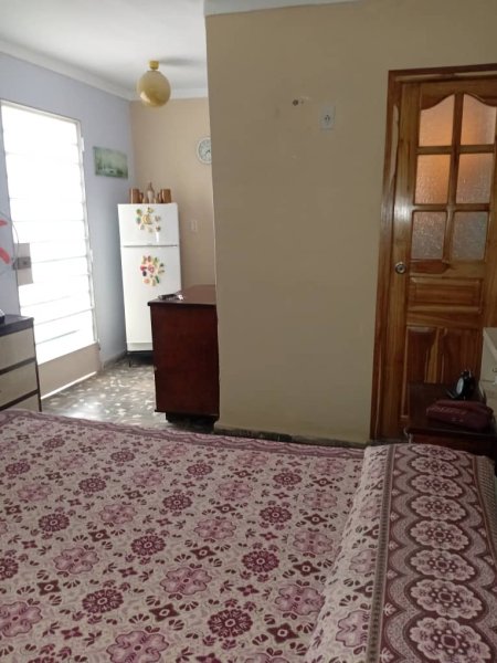 Casa de 3 habitaciones en venta en El Trigal, Boyeros, La Habana - 5