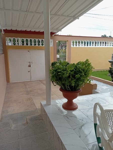 Casa de 3 habitaciones en venta en El Trigal, Boyeros, La Habana - 8
