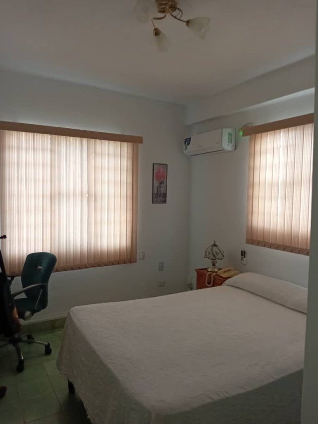 Casa de 3 habitaciones en venta en El Trigal, Boyeros, La Habana