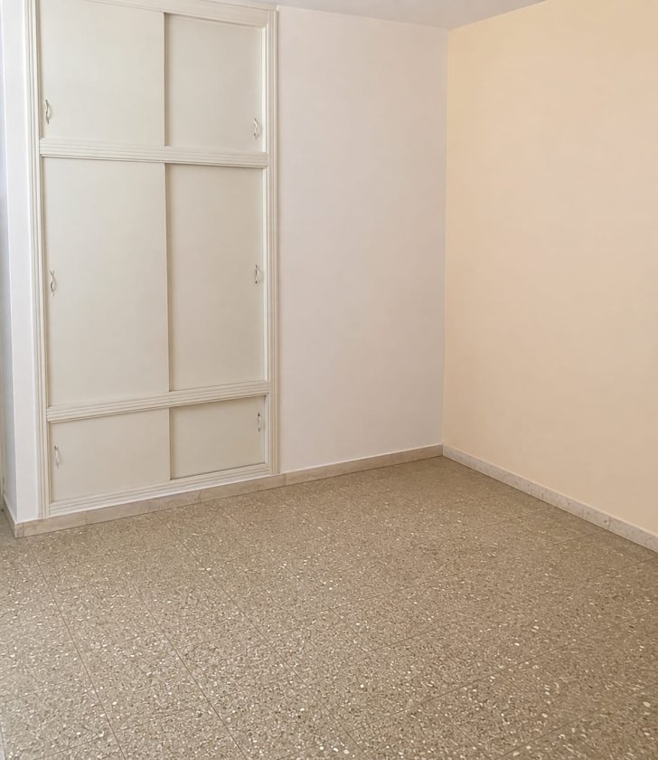 Casa Independiente de 6 habitaciones en venta en Santos Suárez, Diez de Octubre, La Habana