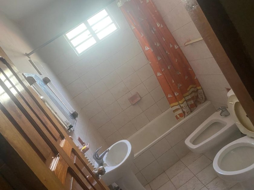 Casa Independiente de 5 habitaciones en venta en Cojímar, Habana del Este, La Habana