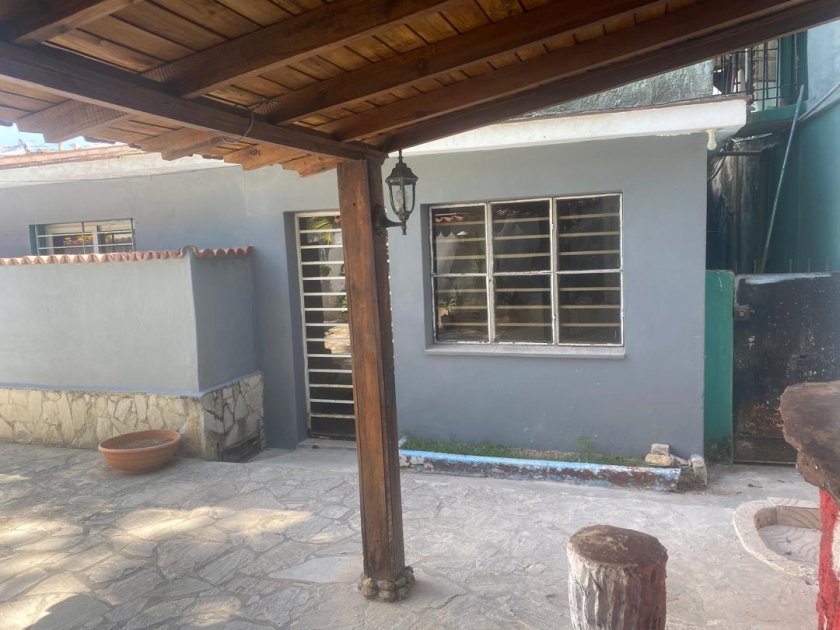 Casa Independiente de 5 habitaciones en venta en Cojímar, Habana del Este, La Habana