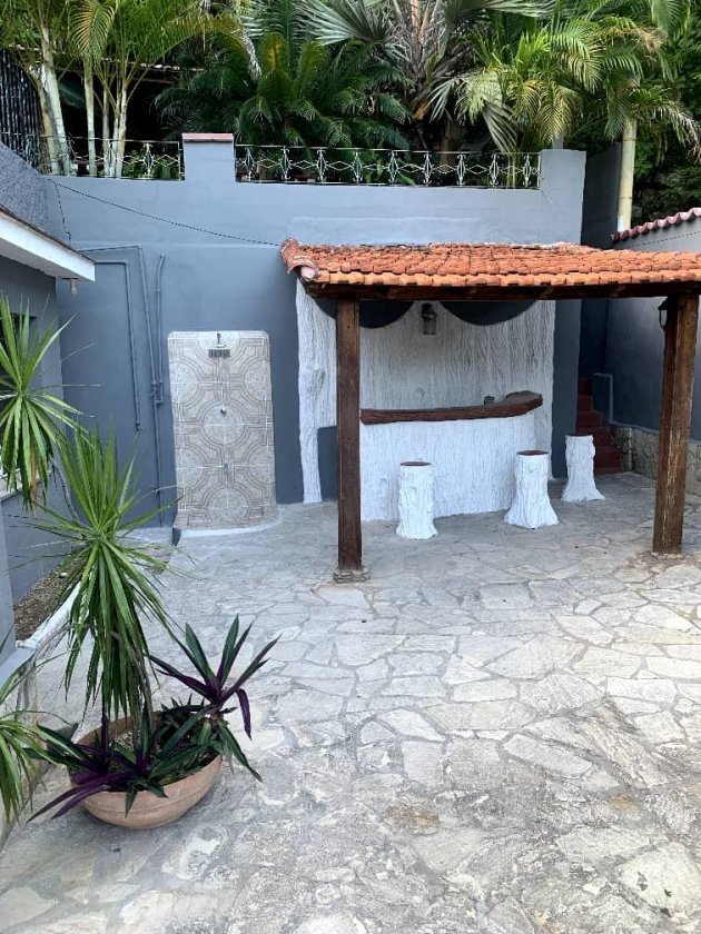 Casa Independiente de 5 habitaciones en venta en Cojímar, Habana del Este, La Habana