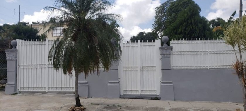 Detached House with 4 bedrooms for sale in Los Pinos, Arroyo Naranjo, La Habana