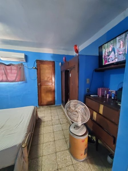 House with 4 bedrooms for sale in Cerro, La Habana - 3