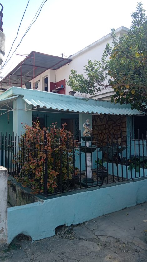 House with 6 bedrooms for sale in Marianao, La Habana
