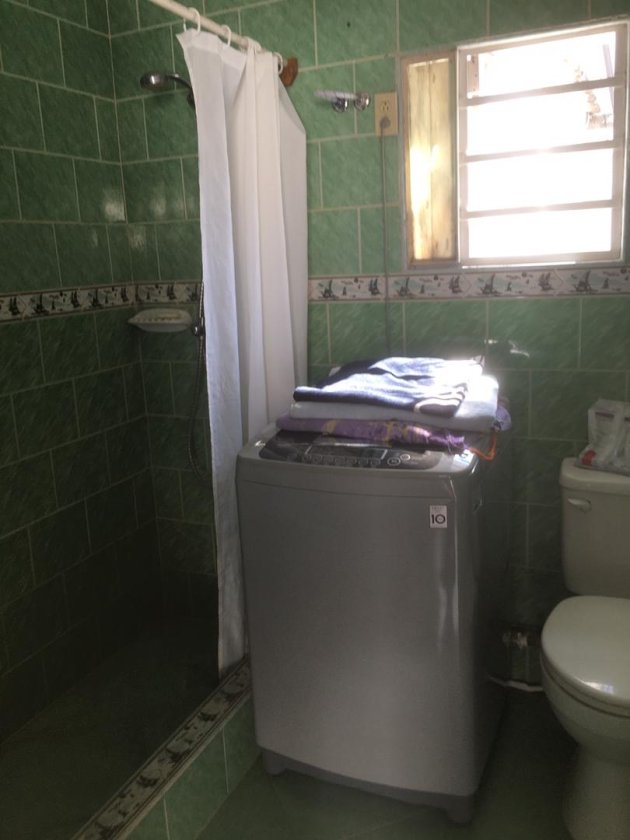 House with 6 bedrooms for sale in Marianao, La Habana