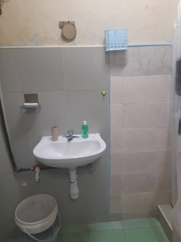 Casa Colonial de 2 habitaciones en venta en San Lázaro, Centro Habana, La Habana