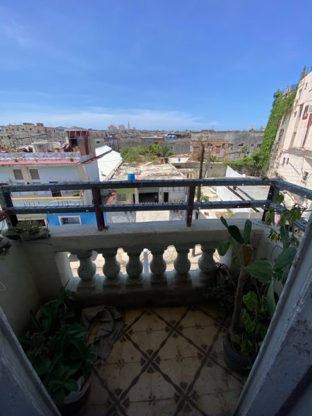 Casa de 4 habitaciones en venta en Centro Habana, La Habana