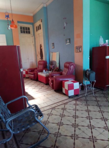 Casa de 4 habitaciones en venta en Centro Habana, La Habana - 3