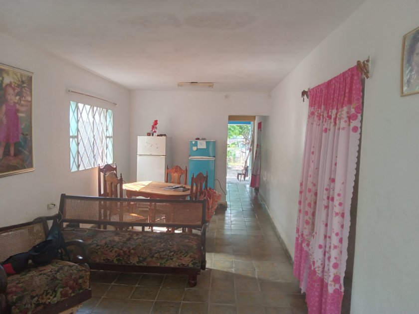 Casa Independiente de 3 habitaciones en venta en Barrera, Guanabacoa, La Habana