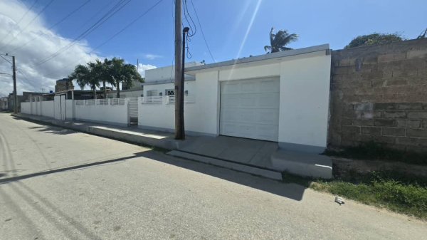 Casa de 3 habitaciones en venta en Cárdenas, Matanzas