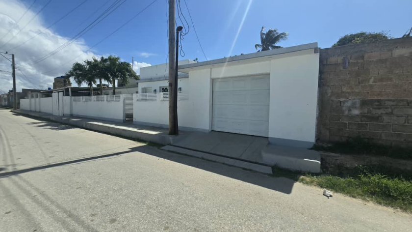 Casa de 3 habitaciones en venta en Cárdenas, Matanzas