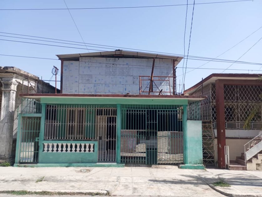 Detached House with 4 bedrooms for sale in Santos Suárez, Diez de Octubre, La Habana