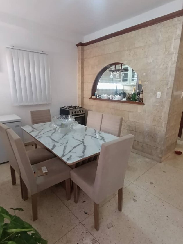 Casa Independiente de 2 habitaciones en venta en Miramar, Playa, La Habana