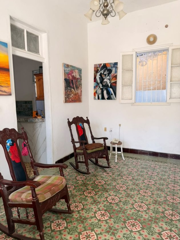 Casa Independiente de 4 habitaciones en venta en Buenavista, Playa, La Habana