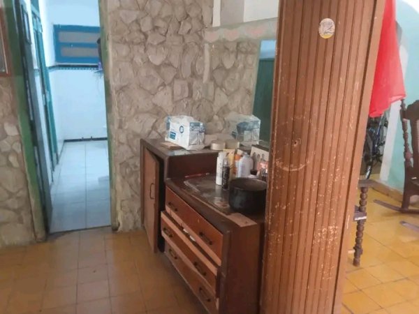 House with 4 bedrooms for sale in Vista Alegre, Santiago de Cuba - 8