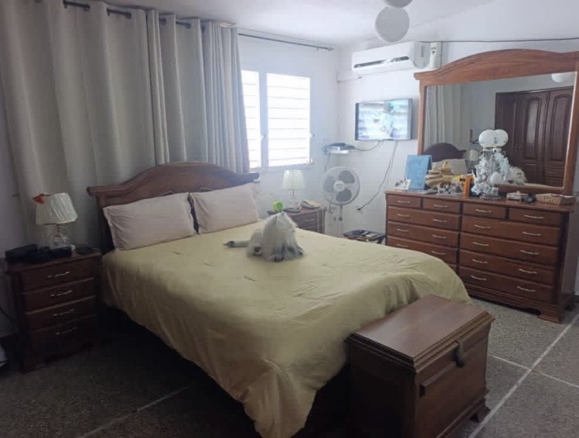 Casa Independiente de 4 habitaciones en venta en Altahabana, Boyeros, La Habana