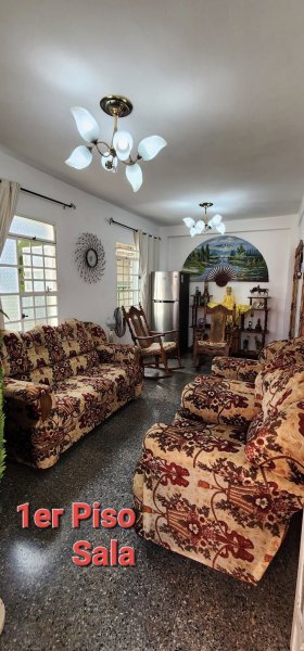 Detached House with 4 bedrooms for sale in Marianao, La Habana - 2