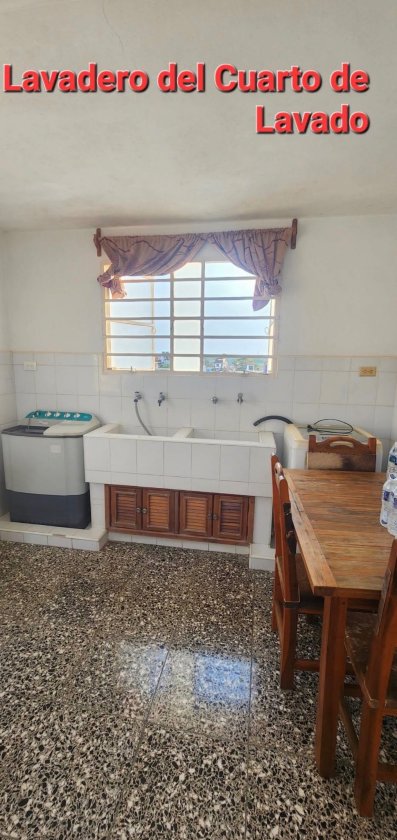 Detached House with 4 bedrooms for sale in Marianao, La Habana