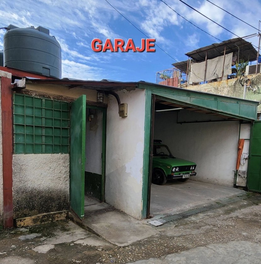 Detached House with 4 bedrooms for sale in Marianao, La Habana
