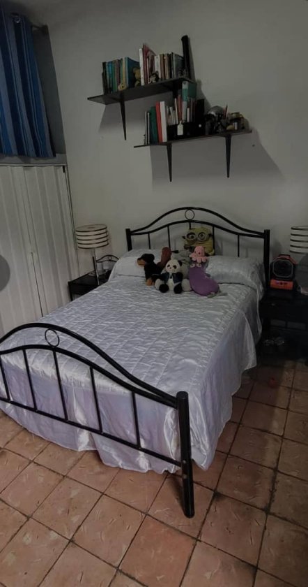 Casa Independiente de 3 habitaciones en venta en Centro Habana, La Habana
