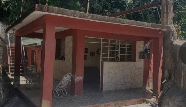 Casa de 3 habitaciones en venta en Nuevo Vedado, Plaza de la Revolución, La Habana