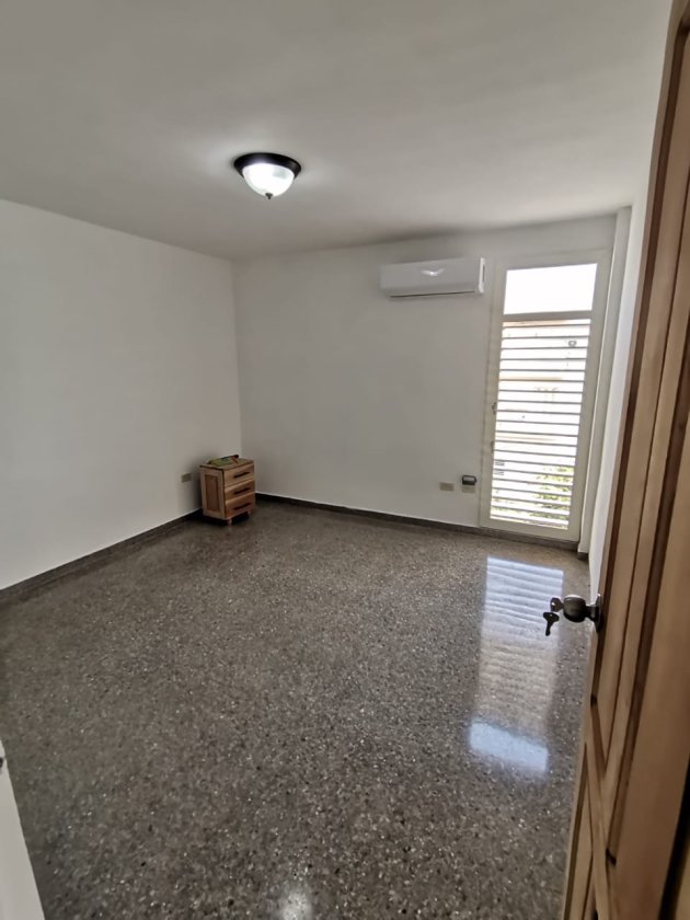 Apartamento de 2 habitaciones en venta en Vedado - Malecón, Plaza de la Revolución, La Habana