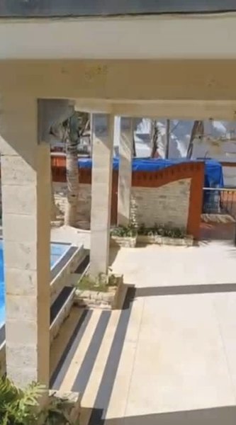 Casa Independiente de 6 habitaciones en venta en Miramar, Playa, La Habana - 3