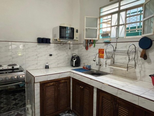 Casa Independiente de 6 habitaciones en venta en Miramar, Playa, La Habana - 9