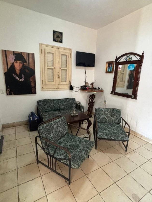 Casa Independiente de 6 habitaciones en venta en Miramar, Playa, La Habana