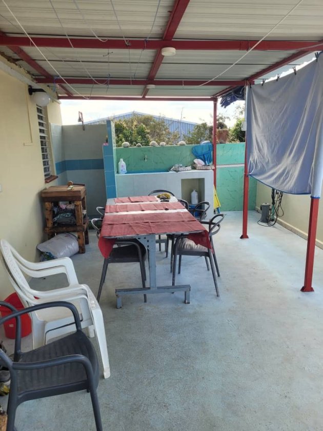 Casa Independiente de 3 habitaciones en venta en Santa Fe, Playa, La Habana