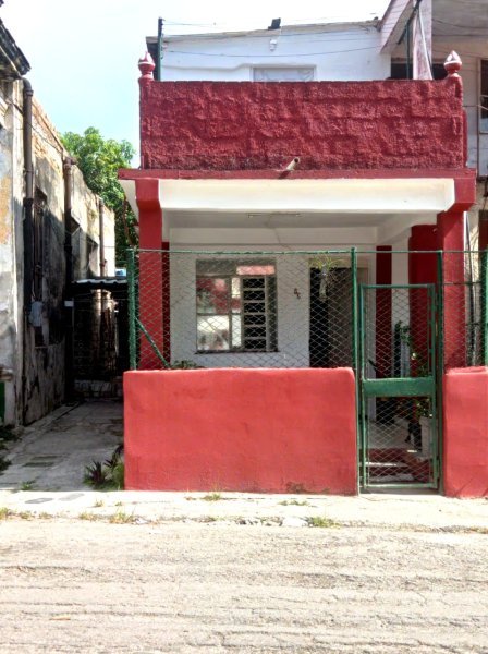 Casa Independiente de 3 habitaciones en venta en Calvario, Arroyo Naranjo, La Habana