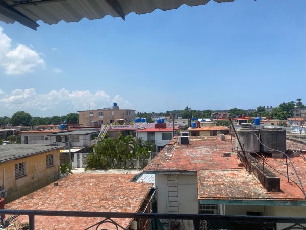 Apartamento de 2 habitaciones en venta en Casino Deportivo, Cerro, La Habana