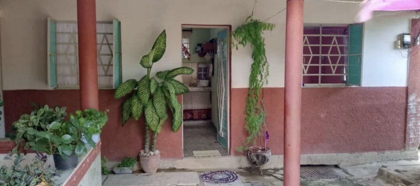 Casa Independiente de 5 habitaciones en venta en Diezmero, San Miguel del Padrón, La Habana