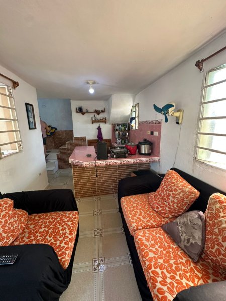 Duplex with 5 bedrooms for sale in Marianao, La Habana